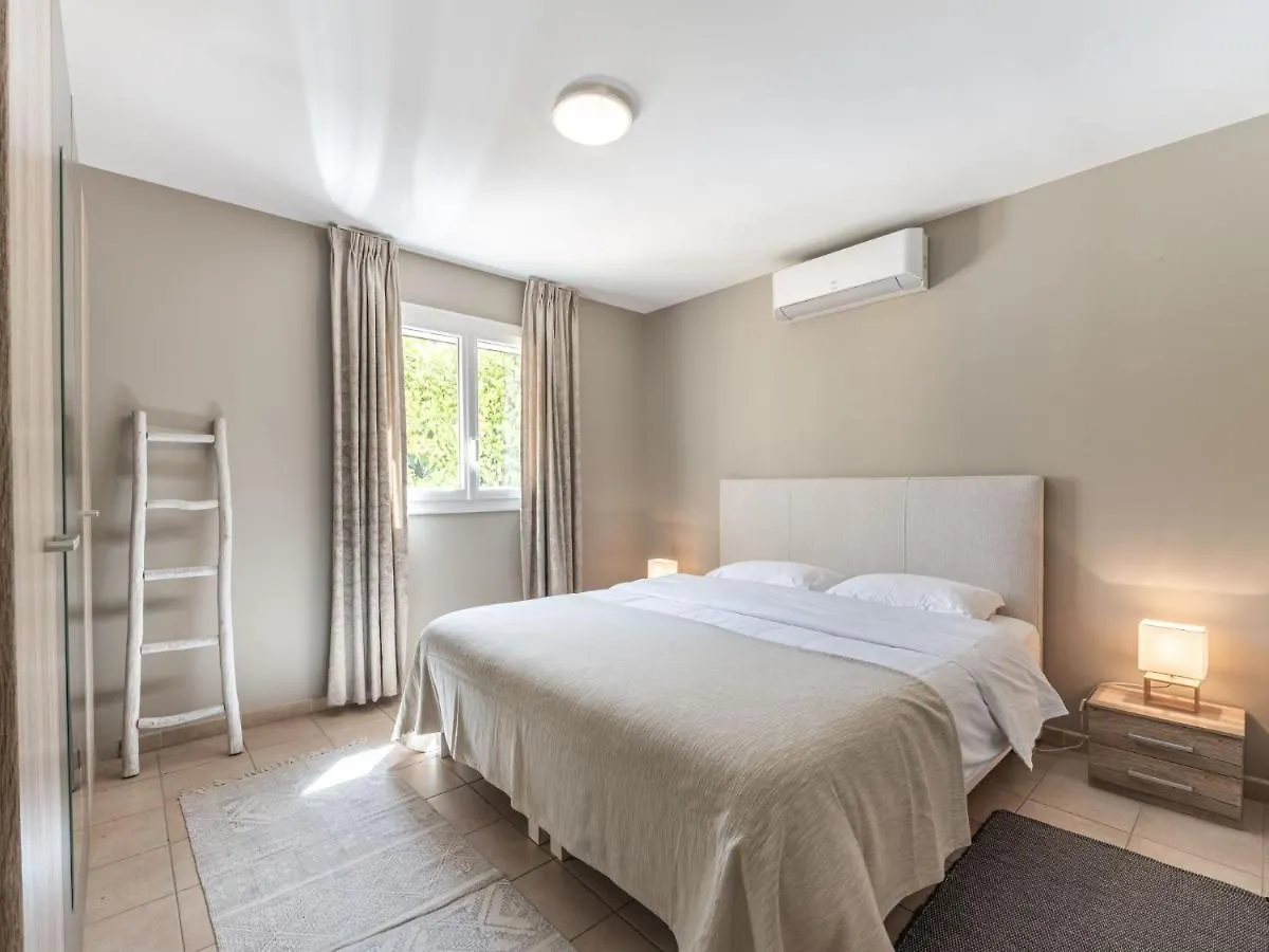 Holiday Home Le Clos Du Murier By Interhome 코골렝